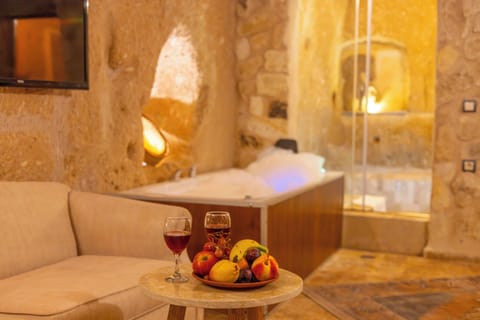 Signature Suite, Private Pool | Jetted tub
