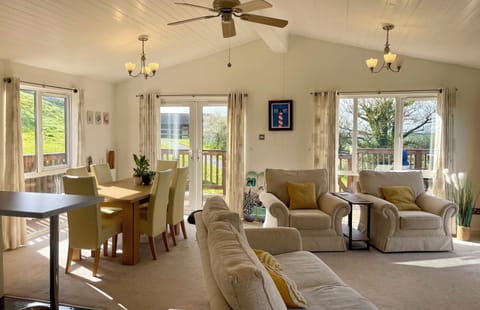 Cottage | Living area