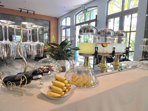 Snack bar