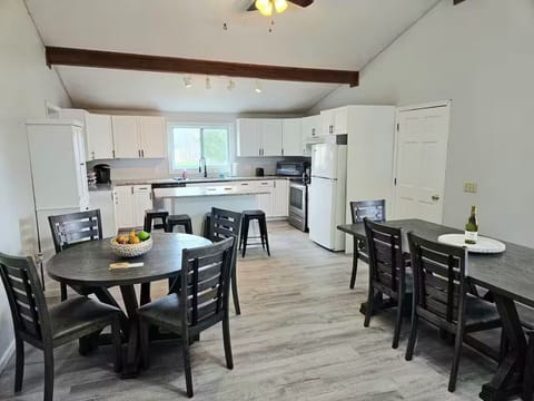 Spacious kitchen with plenty of seating options