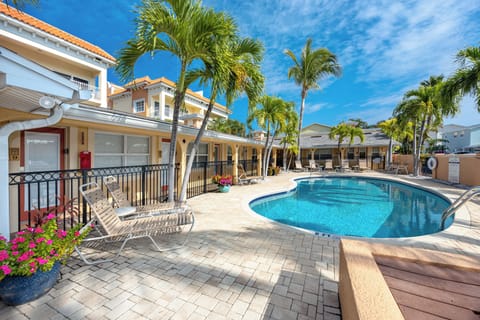 common area with pool