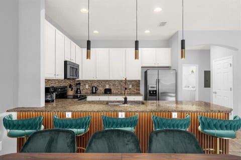 550LasfuentesDrive(6)