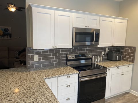 Large Spacious Fully Equipped Kitchen