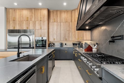 1st Floor Main Kitchen