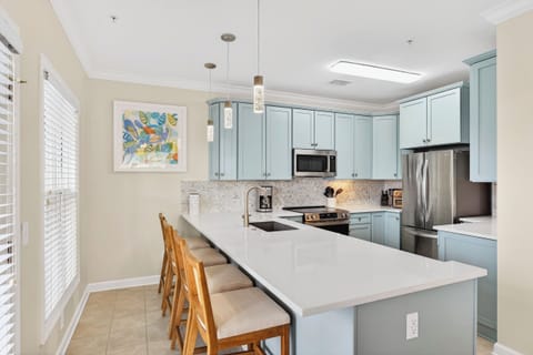 Plenty of counter space for prepping fresh seafood or picnic spreads