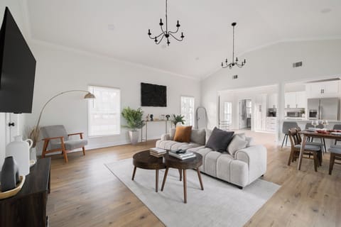 Mood: checked out of stress, checked into comfort.