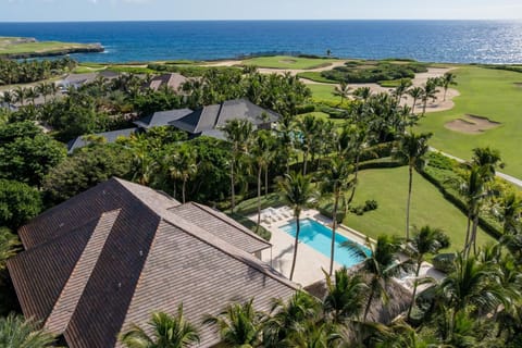 7BR Corales Golf-Front w/ Ocean View & Staff (7423)