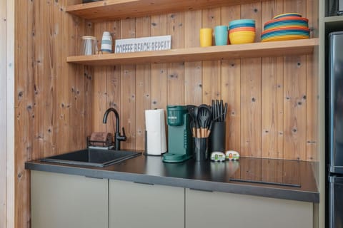 A neat and spotless kitchen made for comfortable cooking