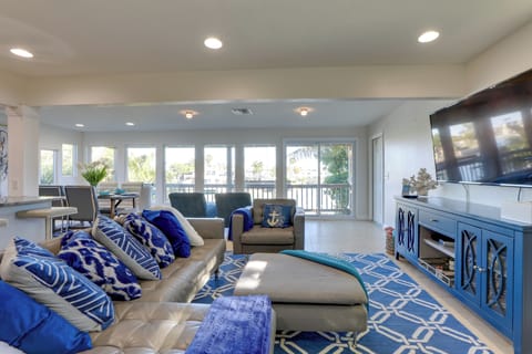 Madeira Beach Vacation Rental | 3BR | 2BA | 1,400 Sq Ft | Stairs Required
