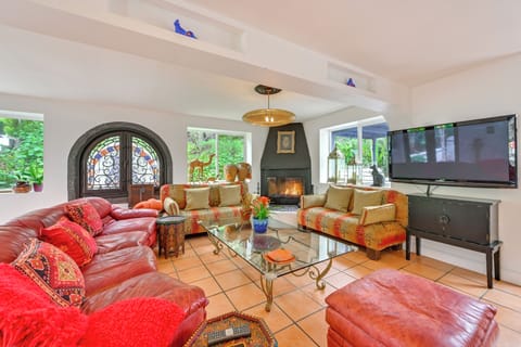 Vista Vacation Rental | 3BR | 2BA | 1,800 Sq Ft