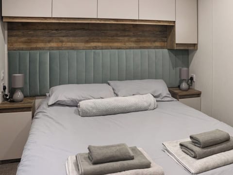 Double bedroom | Coastal Retreat, Wisemans Bridge