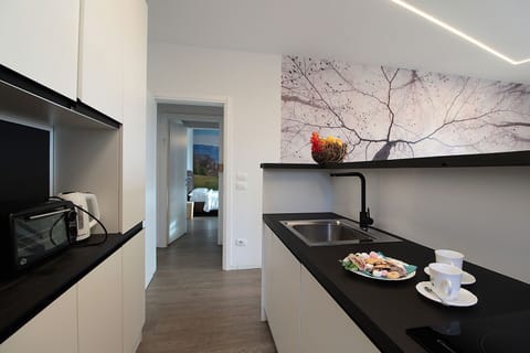 Autumn, Kitchen, Spring, Summer