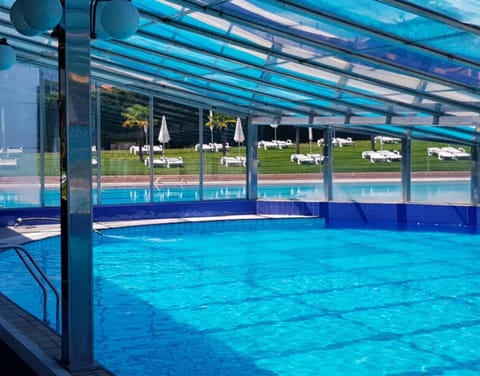 Holiday Home Swimming Pool