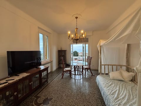 Autumn, Living Room, Spring, Summer