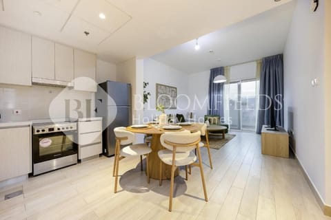 Apartment, Balcony | Dining