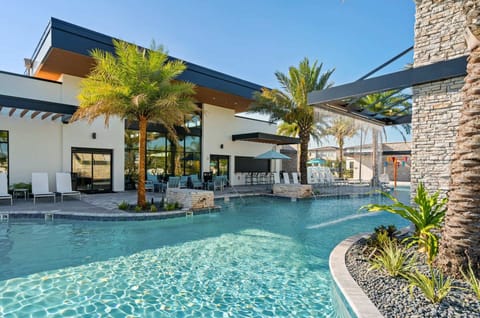 House | 5 bedrooms, Internet