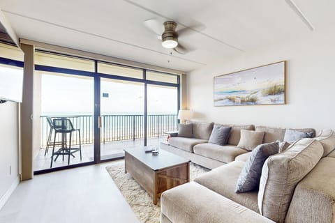 Apartment (2 Bedrooms) | Front of property