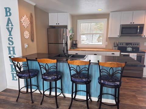 Full service kitchen with counter seating