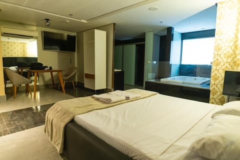 Luxury Double Room | Free WiFi