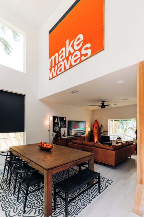 ~MAKE WAVES~ A fun and cozy dining experience and living room first welcomes you
