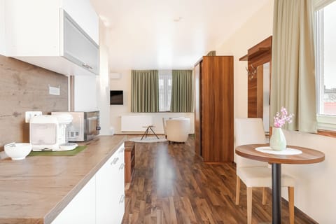 Double Room | Private kitchen | Mini-fridge, microwave