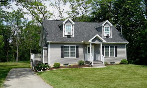 Welcome to While Away Cottage!