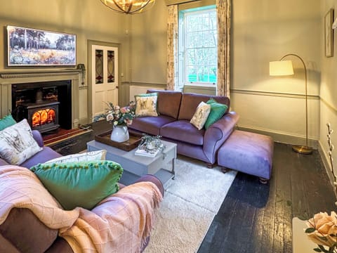 Lounge | Falconer&rsquo;s Lodge, High Ash