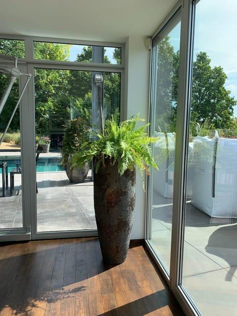Villa | Balcony