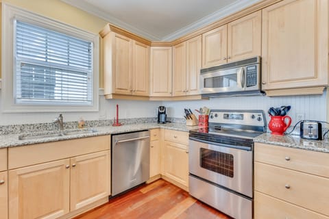 Kitchen - Kitchen, 2nd Floor