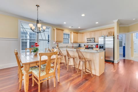 Dining Room - Dining Room, 2nd Floor