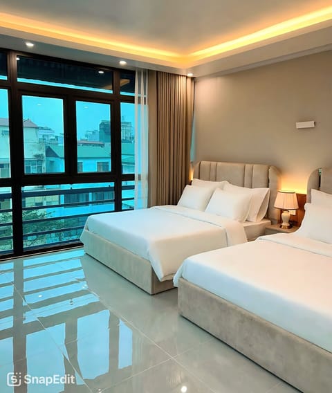 Superior Room, City View | Premium bedding, pillowtop beds, desk, free WiFi