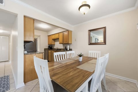 Make mealtime memories together at the dining table, seating 6​