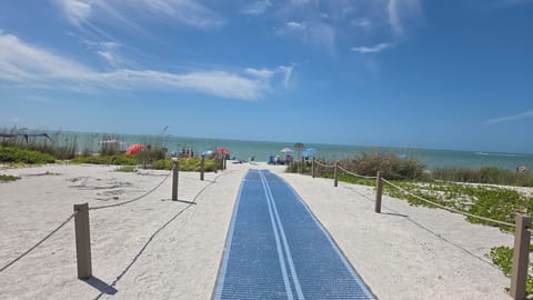 Tarpon Bay Beach on Sanibel Island
