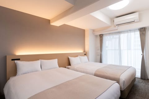 Deluxe Twin Room | Desk, free WiFi, bed sheets