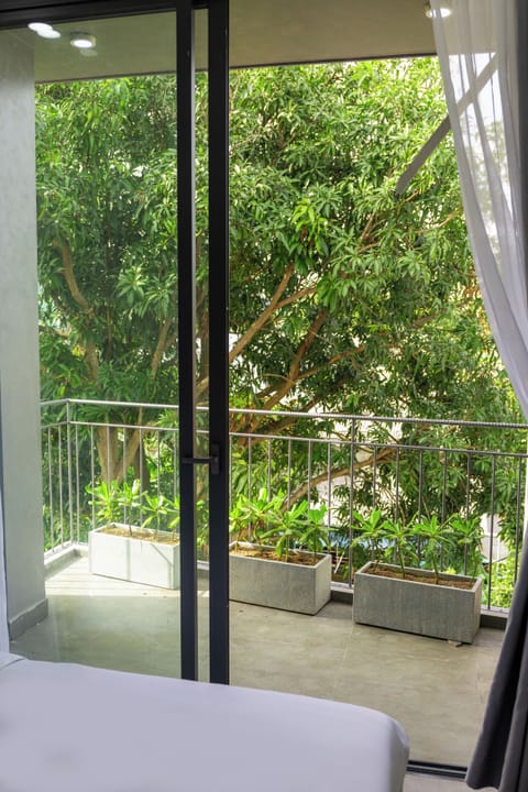 Blackout drapes, iron/ironing board, free WiFi