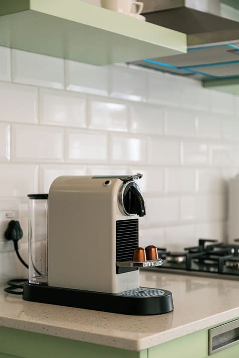 Standard Apartment, 2 Bedrooms, Non Smoking, Partial Ocean View | Coffee and/or coffee maker