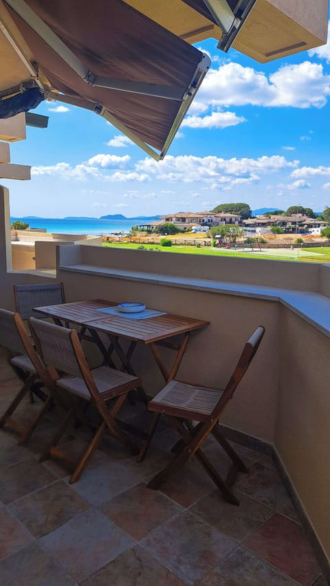Balcony / Terrace / Patio