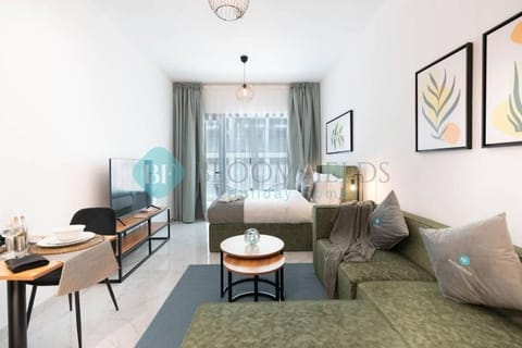 Apartment, Balcony | Living area | TV