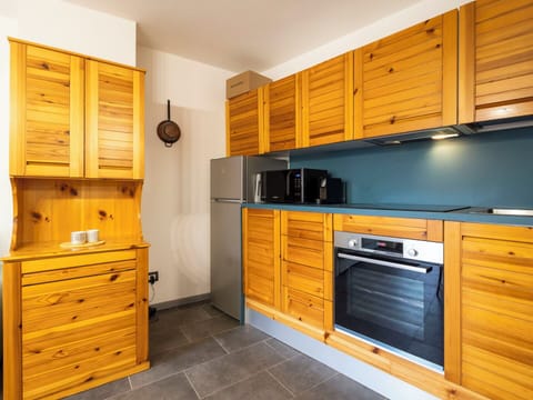 Cabinetry, Wood, Flooring, Countertop, Drawer, Kitchen, Interior Design, Furniture, Cupboard, Floor