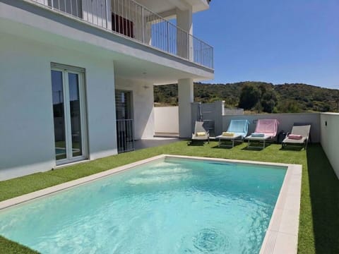 Swimming Pool, Composite Material, Estate, Resort, Villa, Garden, Landscaping, Yard, Backyard, Lawn