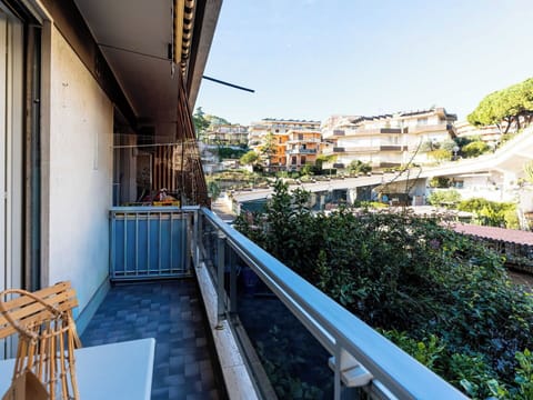 Building, Apartment, City, Residential Area, Architecture, Neighbourhood, Condominium, Metropolitan Area, Balcony