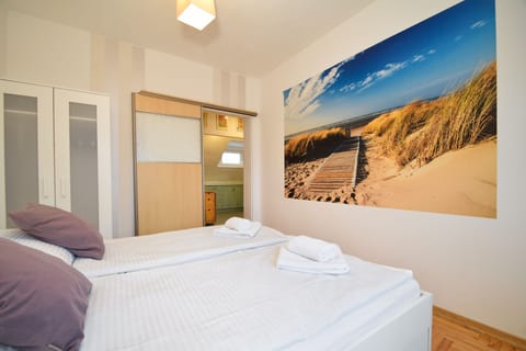 Apartment | Iron/ironing board, free WiFi