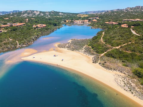 Private beach nearby, white sand