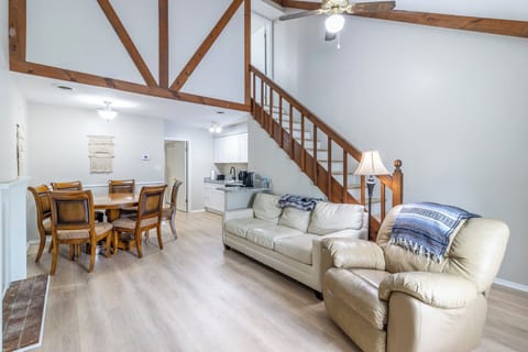 Living room with pull out sofa