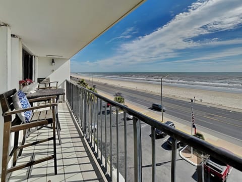 Welcome to By the Sea Resort 507 - Oceanfront View!