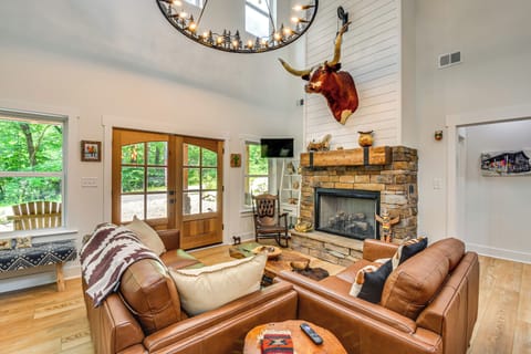 House (2 Bedrooms) | Interior