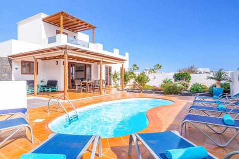 Villa Lupa image