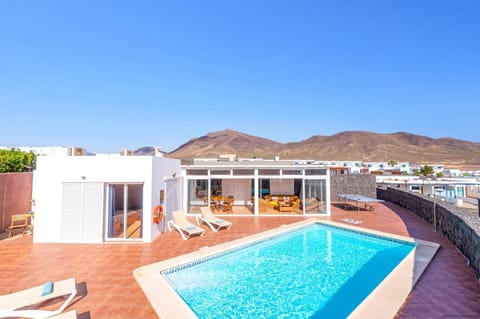 Villa Papagayo Faro image