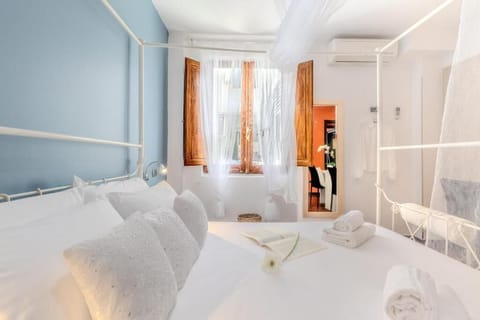Standard Double Room, Courtyard View | In-room safe, blackout drapes, soundproofing, iron/ironing board