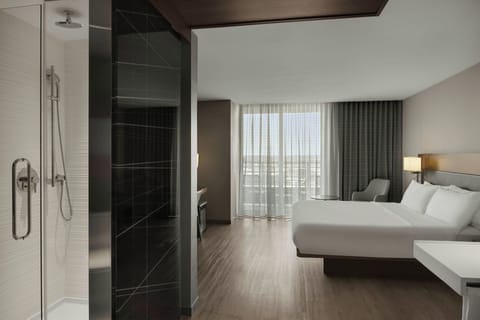 Premium bedding, minibar, in-room safe, desk